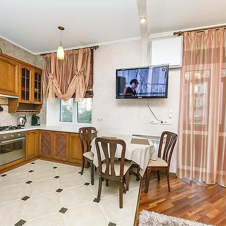 Amazing Two Beds In The Klovskiy Spusk * Kiew