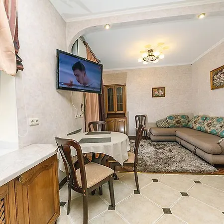 Amazing Two Beds In The Klovskiy Spusk * Kiew