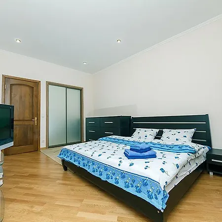 Amazing Two Beds In The Klovskiy Spusk * Kiew
