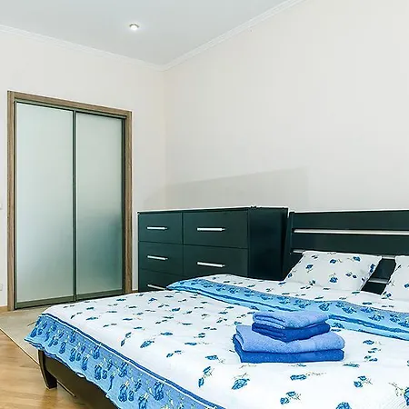 Amazing Two Beds In The Klovskiy Spusk * Kiew